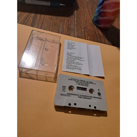 Vintage 1980 The Concert Cassette Creedence Clearwater Revival Fantasy Records - Picture 4 of 5